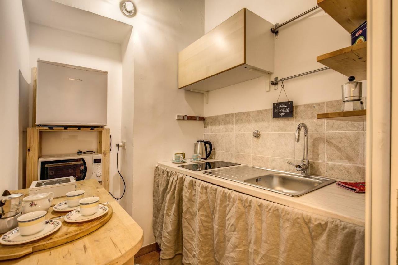 Fresh House Trevi 1 Apartment Rome Bagian luar foto