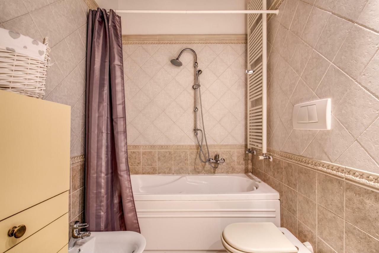 Fresh House Trevi 1 Apartment Rome Bagian luar foto